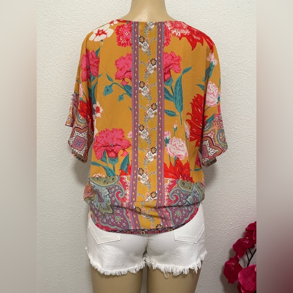 Umgee Yellow Tie-Front Graphic Blouse - Picture 2 of 4